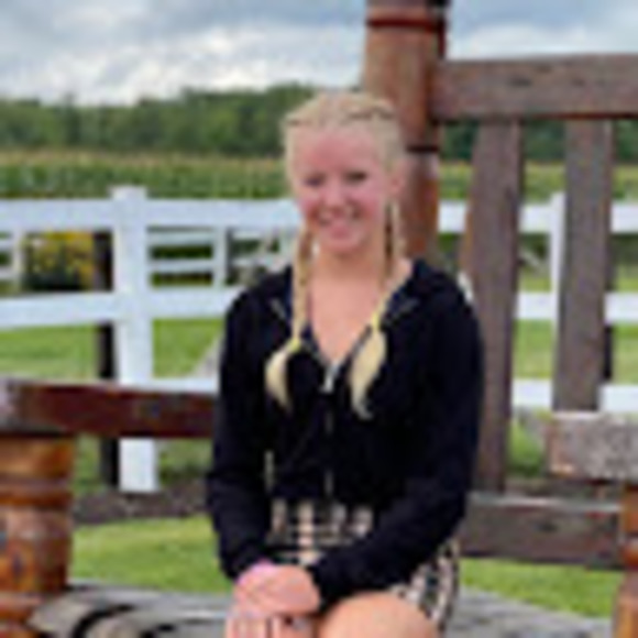 Meet your Posher, Atdalyn - Picture 1 of 1